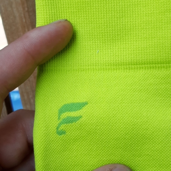 Fabletics neon cropped smoothing shaping leggings - Picture 3 of 6